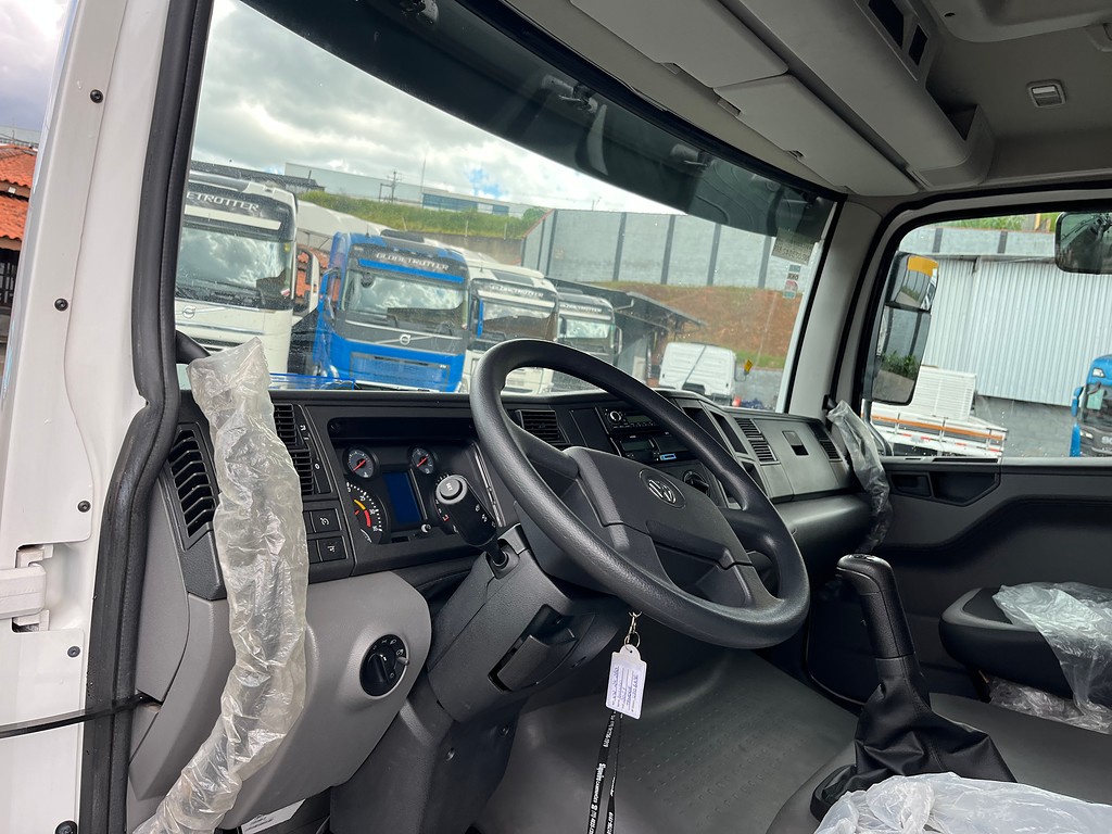 Caminhão VOLKSWAGEN VW 24280 Tanque&nbsp;Aço ANO 2022 de Siqueira Caminhões em São Paulo