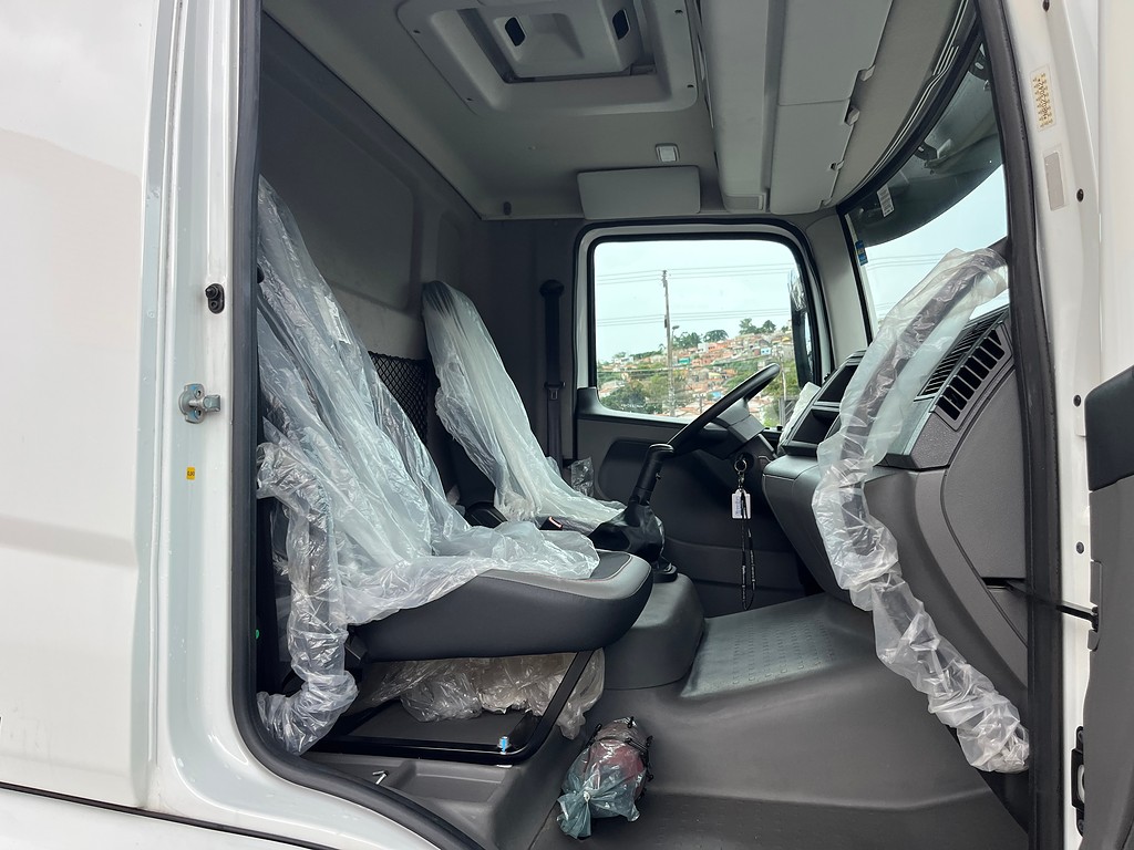 Caminhão VOLKSWAGEN VW 24280 Tanque&nbsp;Aço ANO 2022 de Siqueira Caminhões em São Paulo