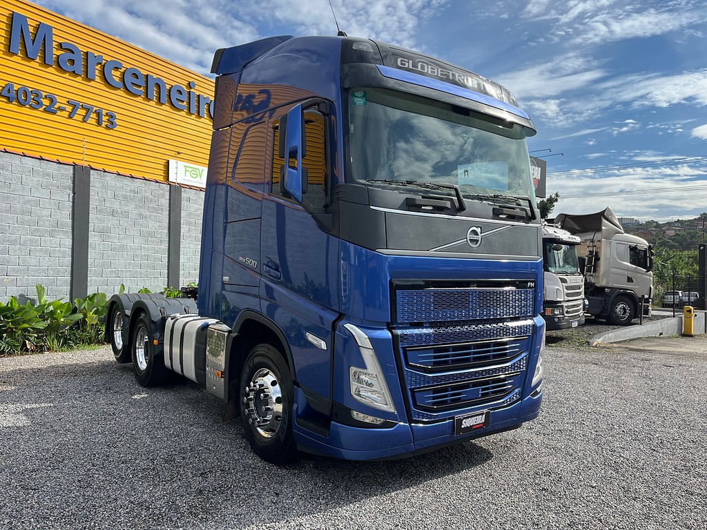 Caminhão VOLVO FH 500 Cavalo Mecânico ANO 2022 de Siqueira Caminhões em São Paulo