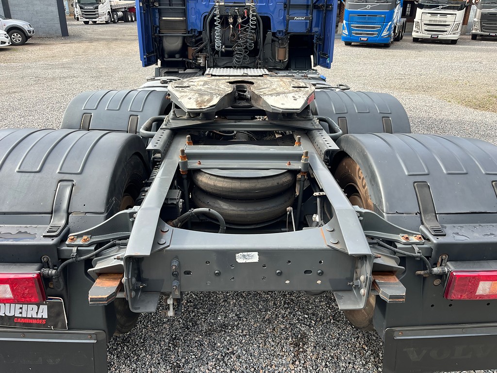 Caminhão VOLVO FH 500 Cavalo Mecânico ANO 2022 de Siqueira Caminhões em São Paulo