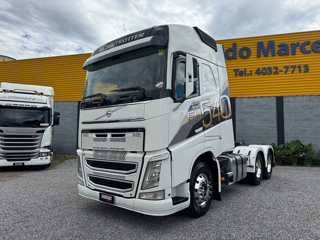 Caminhão VOLVO FH 540 Cavalo Mecânico ANO 2021 de Siqueira Caminhões em São Paulo