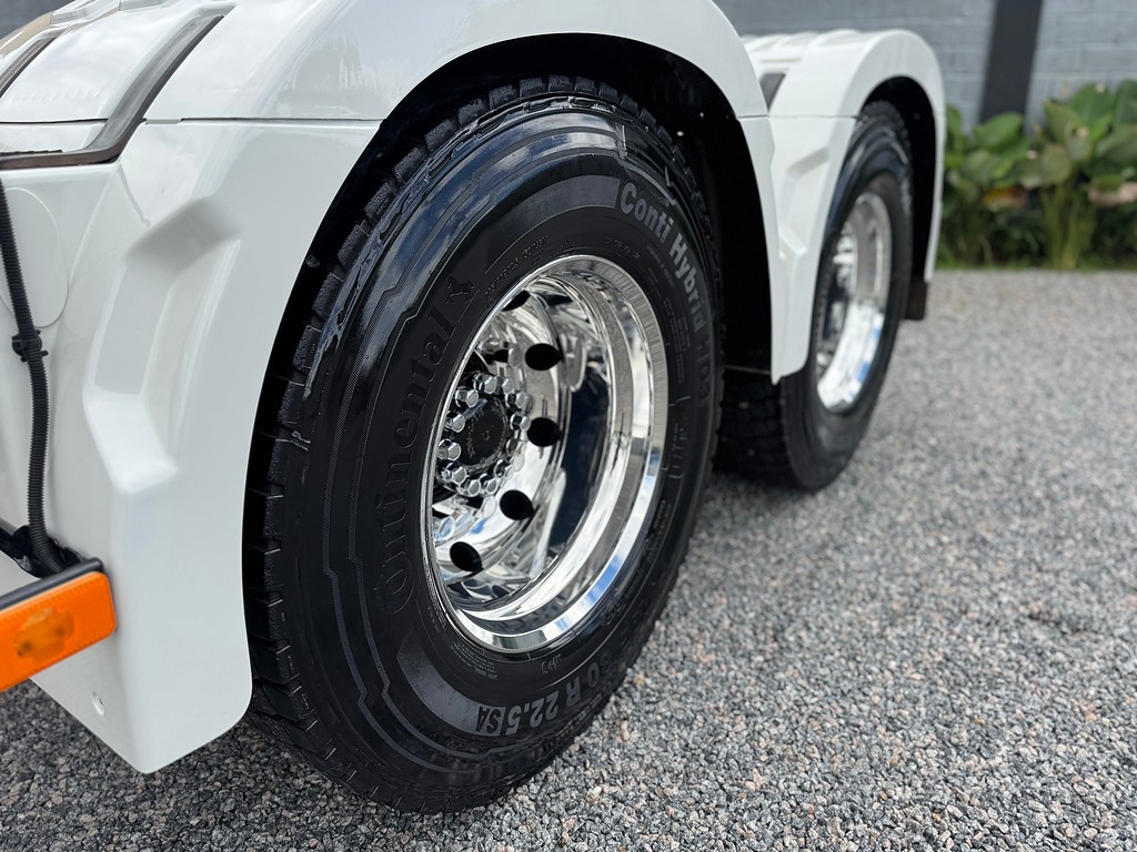 Caminhão VOLVO FH 540 Cavalo Mecânico ANO 2021 de Siqueira Caminhões em São Paulo