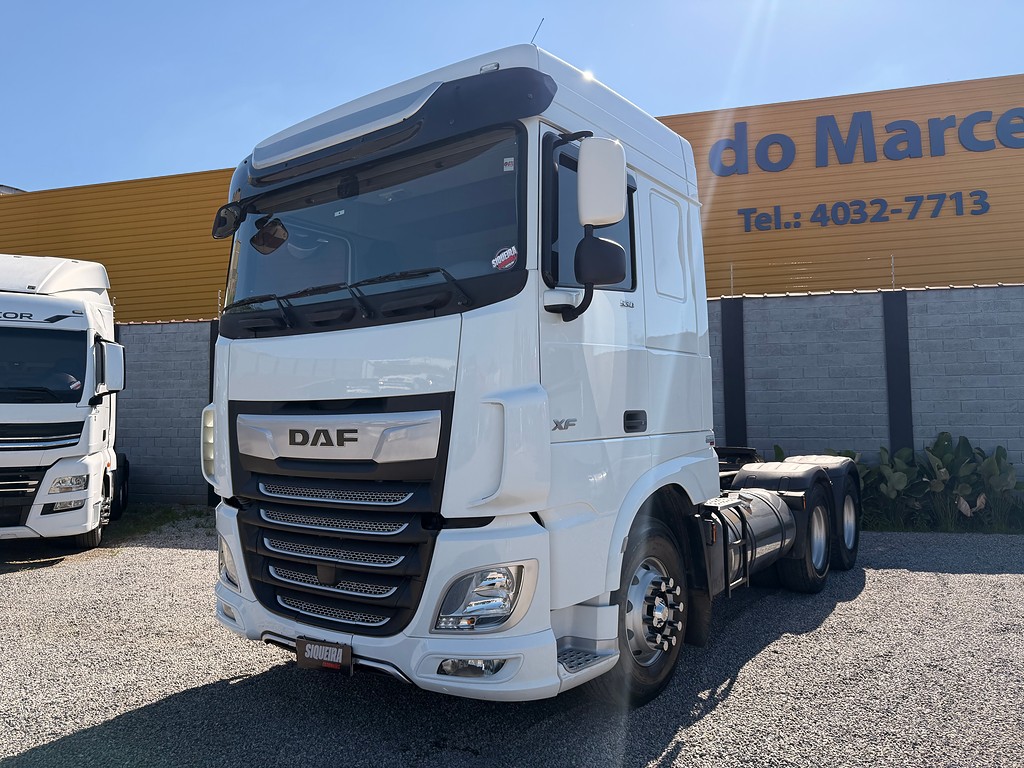 Caminhão DAF XF 530 Cavalo Mecânico ANO 2021 de Siqueira Caminhões em São Paulo