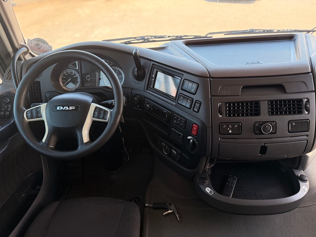 Caminhão DAF XF 530 Cavalo Mecânico ANO 2021 de Siqueira Caminhões em São Paulo