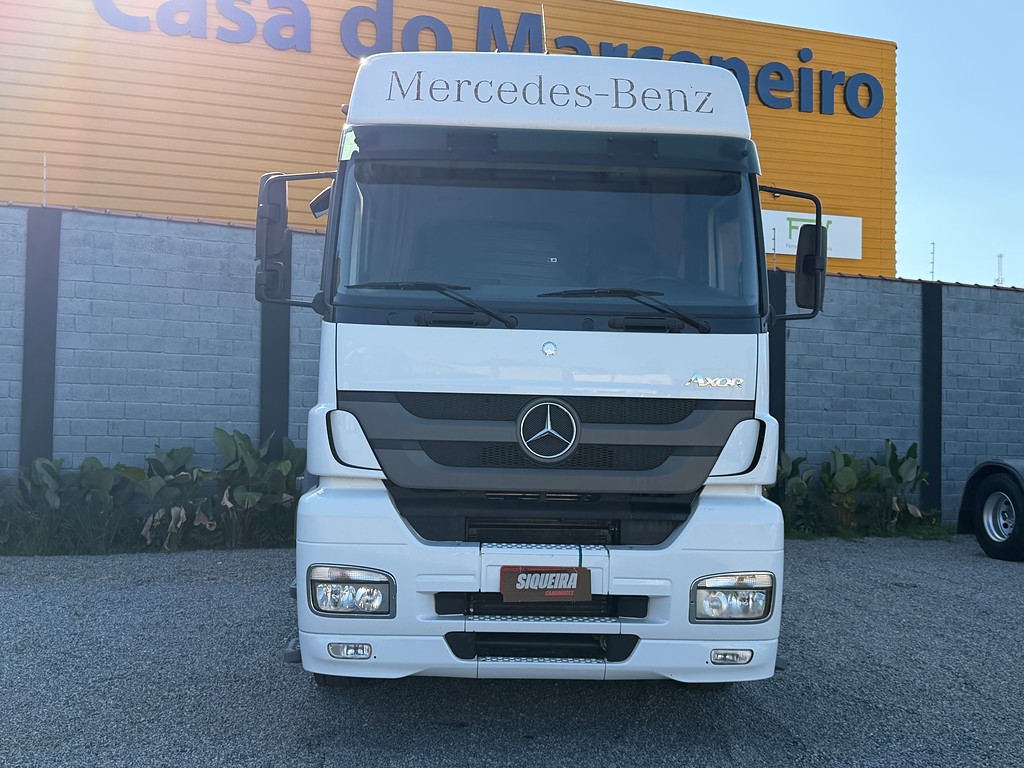 Caminhão MERCEDES BENZ MB 2544 Cavalo Mecânico ANO 2013 de Siqueira Caminhões em São Paulo