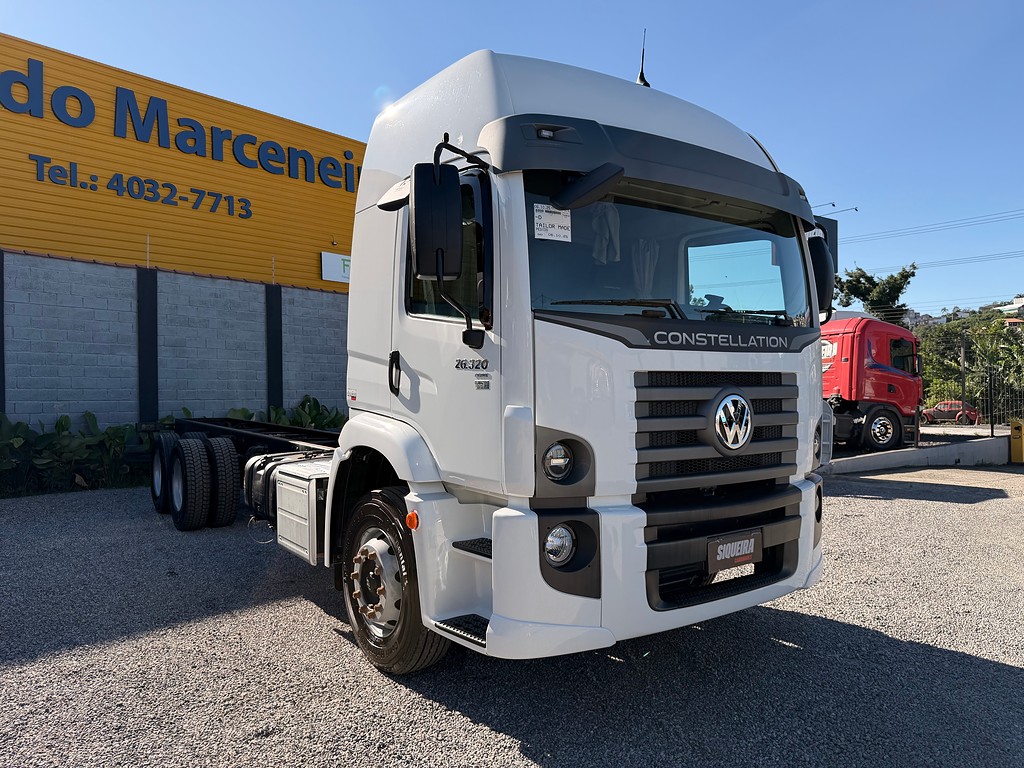 Caminhão VOLKSWAGEN VW 26310 Chassis ANO 2024 de Siqueira Caminhões em São Paulo