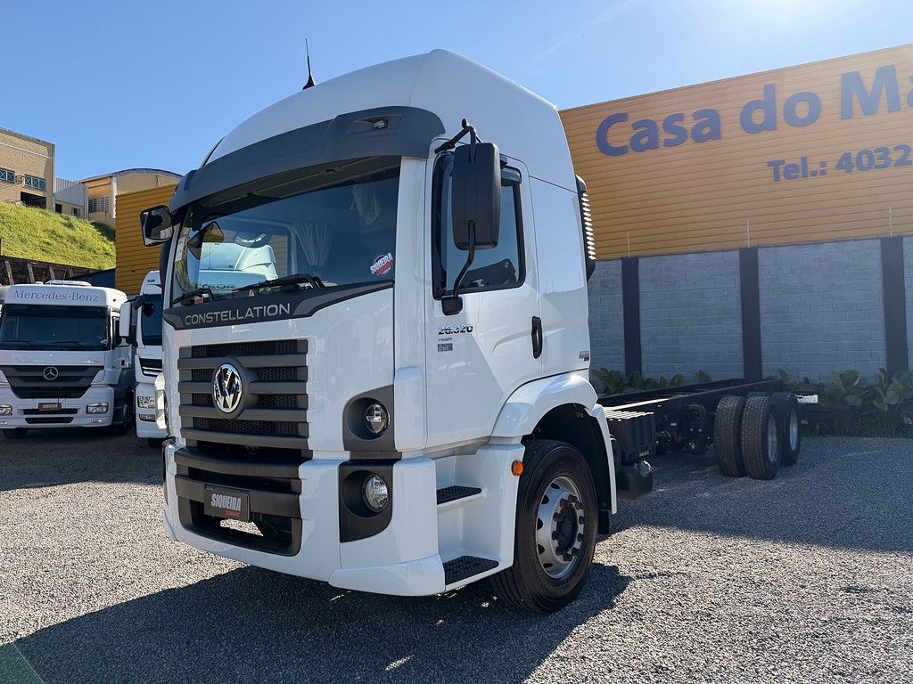 Caminhão VOLKSWAGEN VW 26310 Chassis ANO 2024 de Siqueira Caminhões em São Paulo