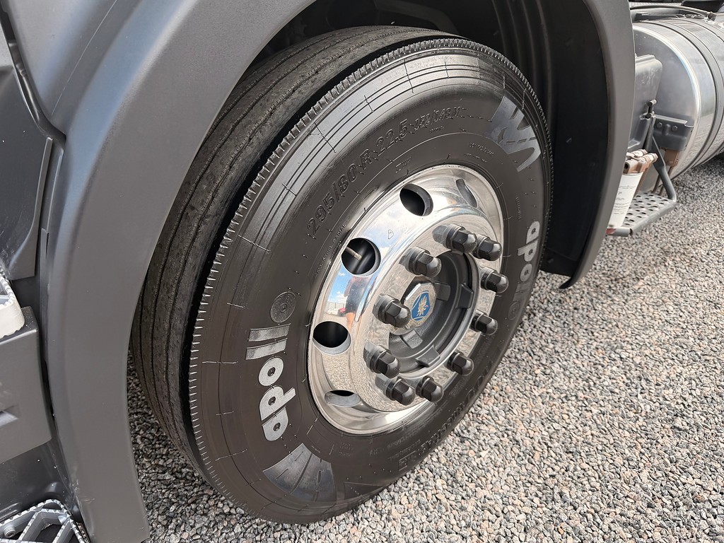 Caminhão SCANIA 440 Cavalo Mecânico ANO 2013 de Siqueira Caminhões em São Paulo