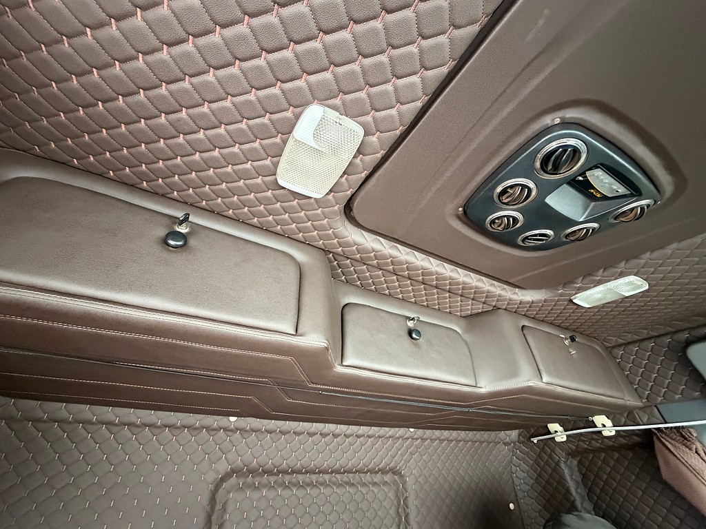 Caminhão SCANIA 440 Cavalo Mecânico ANO 2013 de Siqueira Caminhões em São Paulo