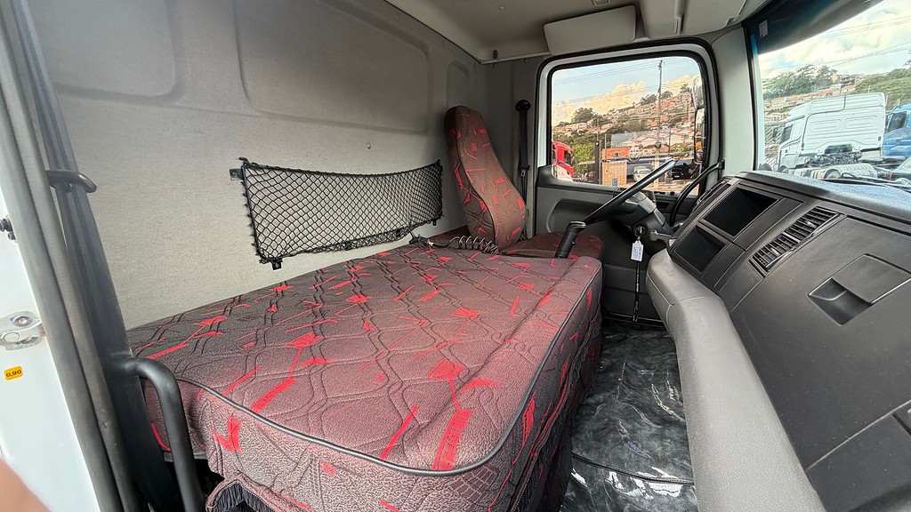 Caminhão VOLKSWAGEN VW 24280 Roll on off ANO 2023 de Siqueira Caminhões em São Paulo