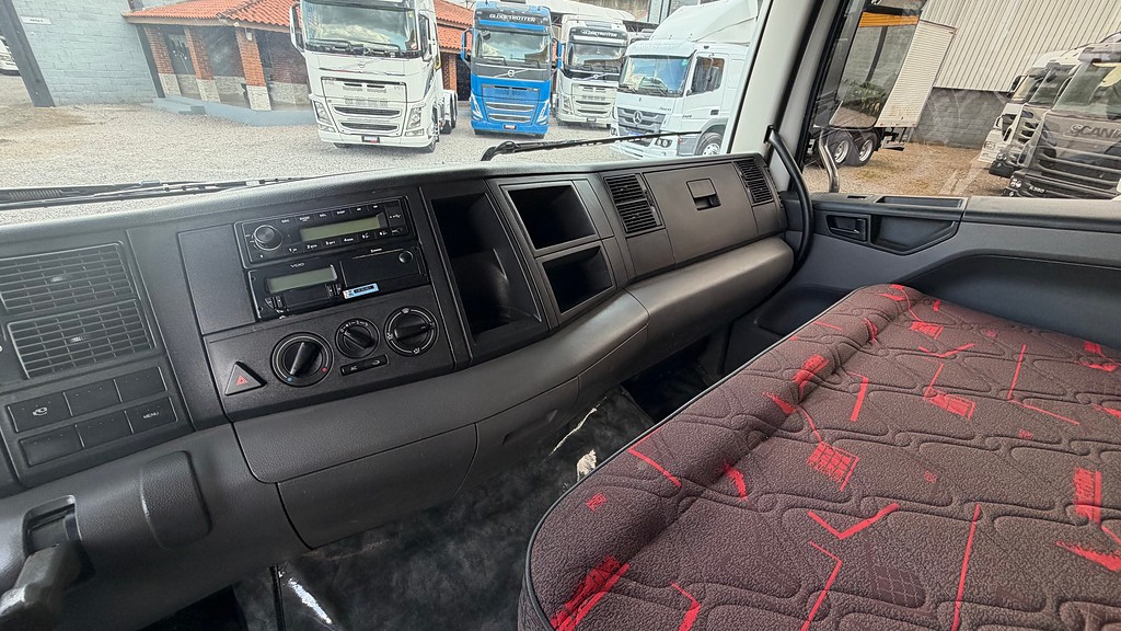 Caminhão VOLKSWAGEN VW 24280 Roll on off ANO 2023 de Siqueira Caminhões em São Paulo