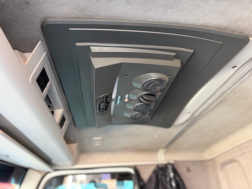 Caminhão VOLKSWAGEN VW 24280 Carga Seca ANO 2015 de Siqueira Caminhões em São Paulo