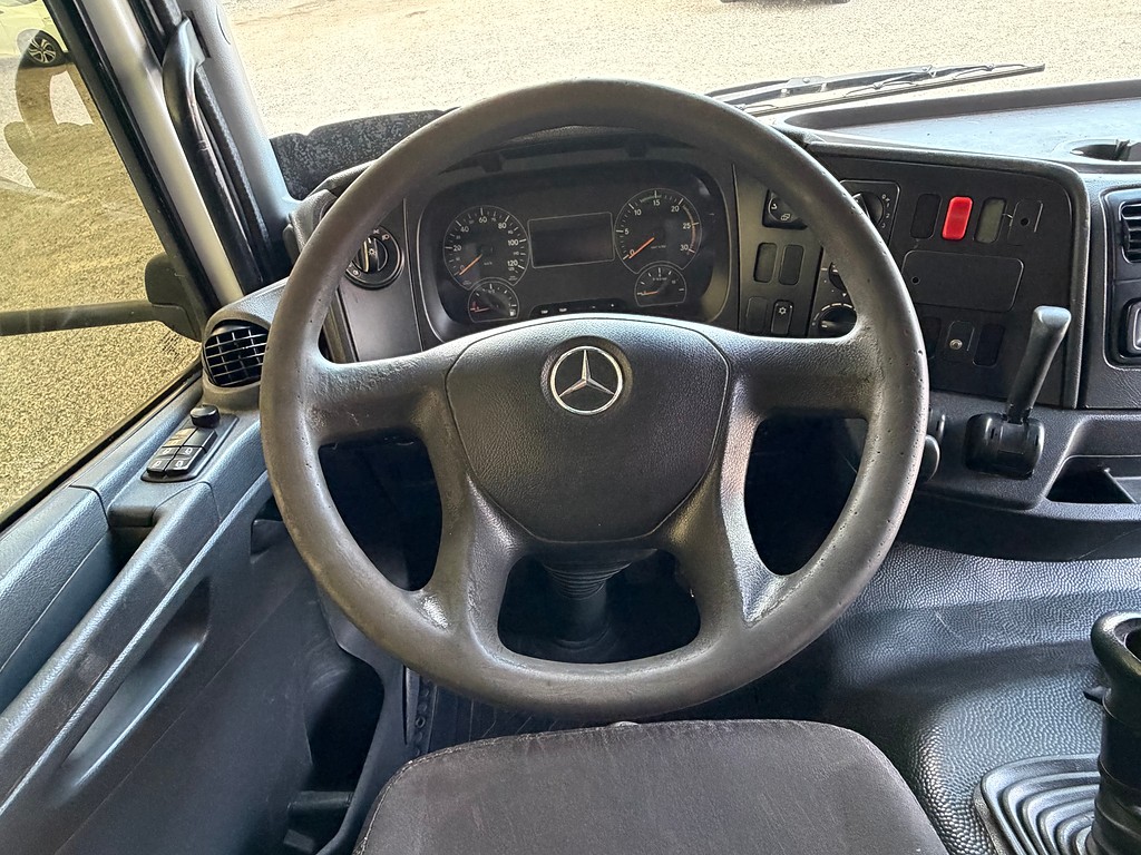 Caminhão MERCEDES BENZ MB 1933 Cavalo Mecânico ANO 2012 de Siqueira Caminhões em São Paulo