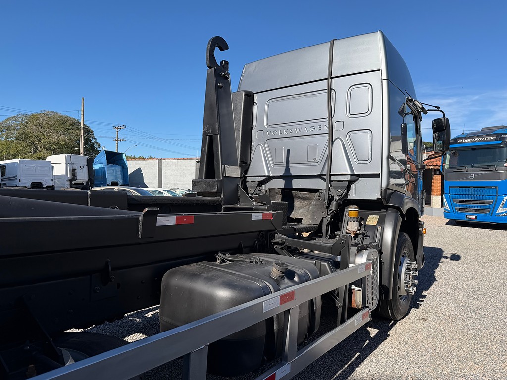 Caminhão VOLKSWAGEN VW 24330 Roll on off ANO 2020 de Siqueira Caminhões em São Paulo