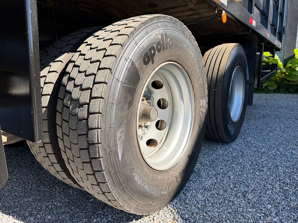 Caminhão SCANIA P360 Outras ANO 2022 de Siqueira Caminhões em São Paulo