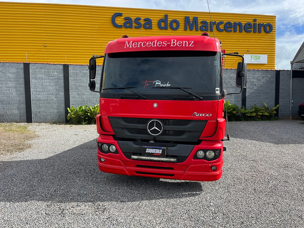 Caminhão MERCEDES BENZ MB 3026 Carga Seca ANO 2018 de Siqueira Caminhões em São Paulo