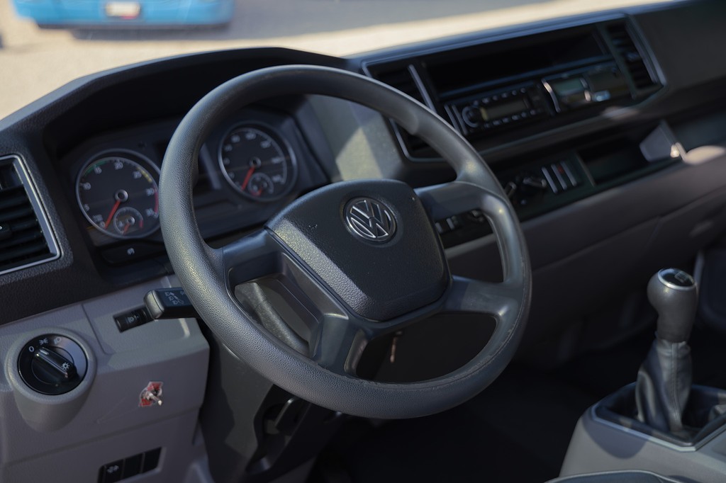 Caminhão VOLKSWAGEN VW 11180 Baú Furgão ANO 2023 de Siqueira Caminhões em São Paulo