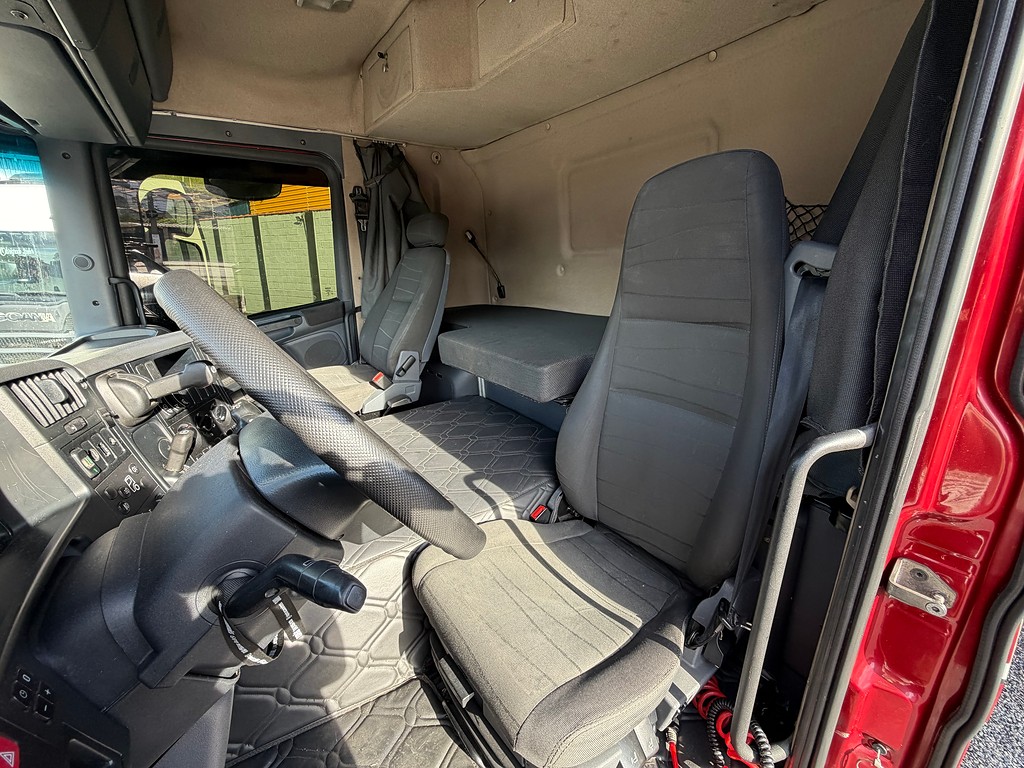 Caminhão SCANIA 400 Cavalo Mecânico ANO 2013 de Siqueira Caminhões em São Paulo