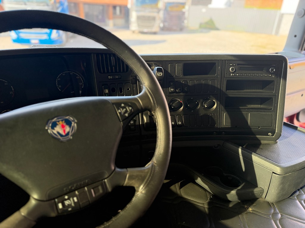 Caminhão SCANIA 400 Cavalo Mecânico ANO 2013 de Siqueira Caminhões em São Paulo