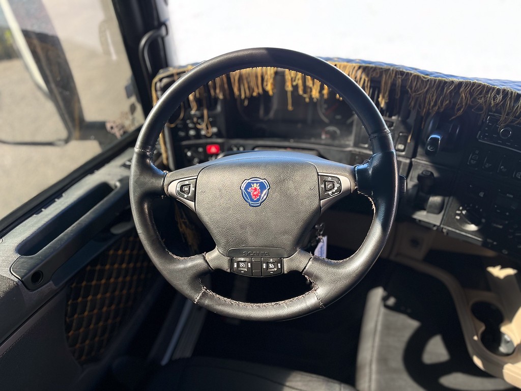 Caminhão SCANIA 440 Aves Vivas ANO 2017 de Siqueira Caminhões em São Paulo