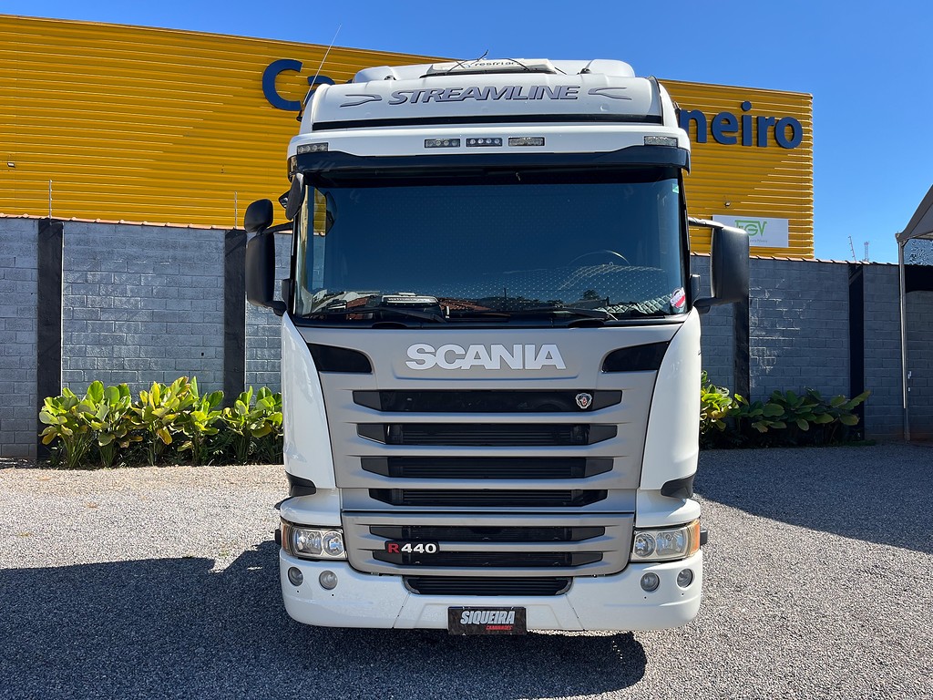 Caminhão SCANIA 440 Aves Vivas ANO 2017 de Siqueira Caminhões em São Paulo
