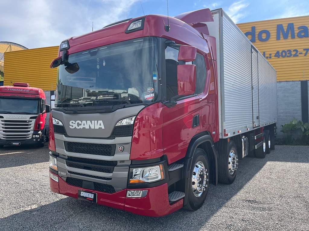 Caminhão SCANIA P360 Baú Furgão ANO 2024 de Siqueira Caminhões em São Paulo