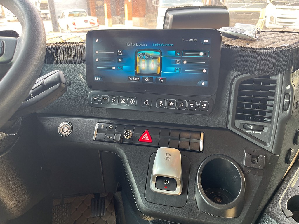 Caminhão MERCEDES BENZ MB 2653 Cavalo Mecânico ANO 2022 de Siqueira Caminhões em São Paulo