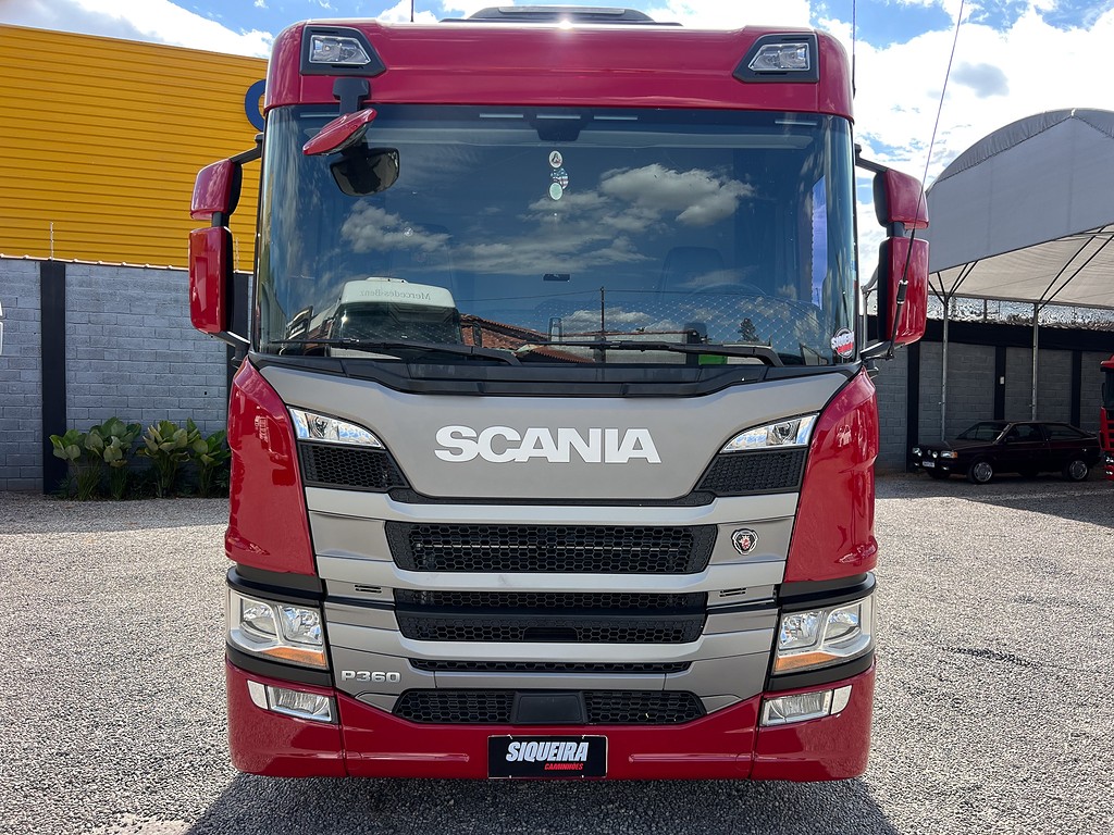 Caminhão SCANIA P360 Baú Furgão ANO 2024 de Siqueira Caminhões em São Paulo
