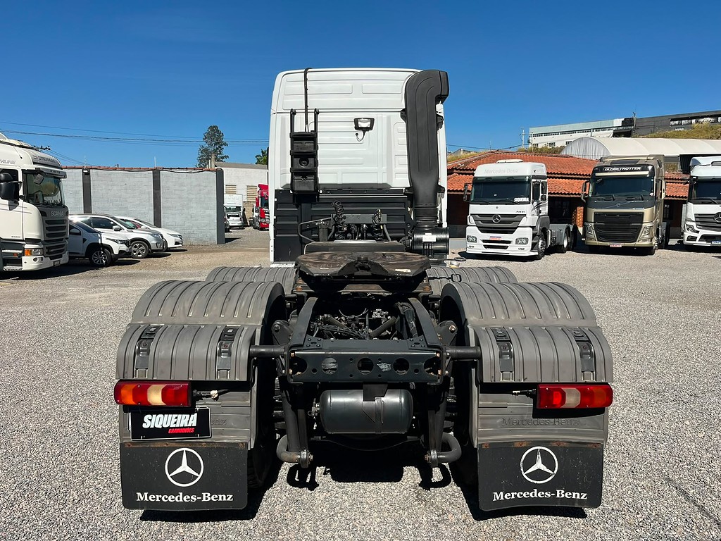 Caminhão MERCEDES BENZ MB 2651 Cavalo Mecânico ANO 2020 de Siqueira Caminhões em São Paulo