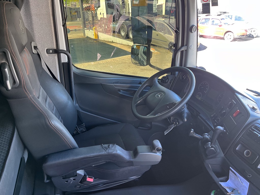 Caminhão MERCEDES BENZ MB 2041 Cavalo Mecânico ANO 2019 de Siqueira Caminhões em São Paulo