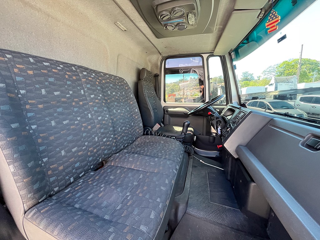 Caminhão FORD CARGO 816 Carga Seca ANO 2016 de Siqueira Caminhões em São Paulo