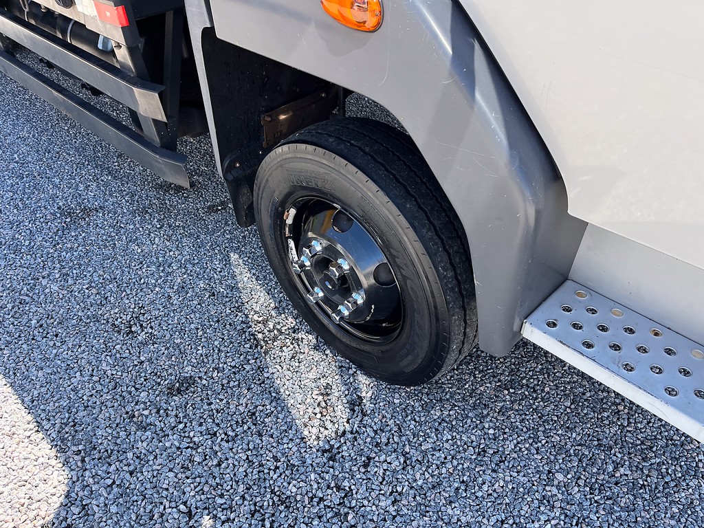 Caminhão FORD CARGO 816 Carga Seca ANO 2016 de Siqueira Caminhões em São Paulo