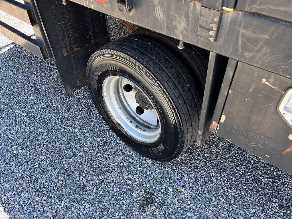 Caminhão FORD CARGO 816 Carga Seca ANO 2016 de Siqueira Caminhões em São Paulo