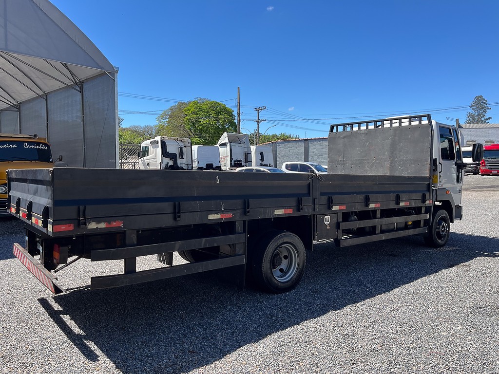 Caminhão FORD CARGO 816 Carga Seca ANO 2016 de Siqueira Caminhões em São Paulo