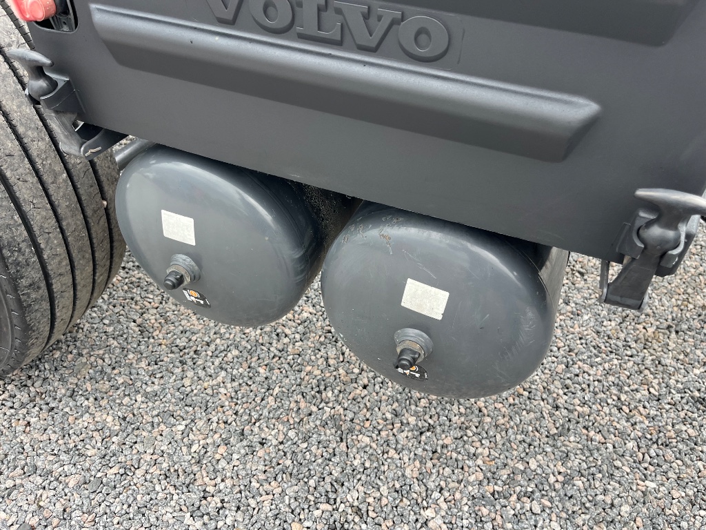Caminhão VOLVO VM 330 Chassis ANO 2020 de Siqueira Caminhões em São Paulo