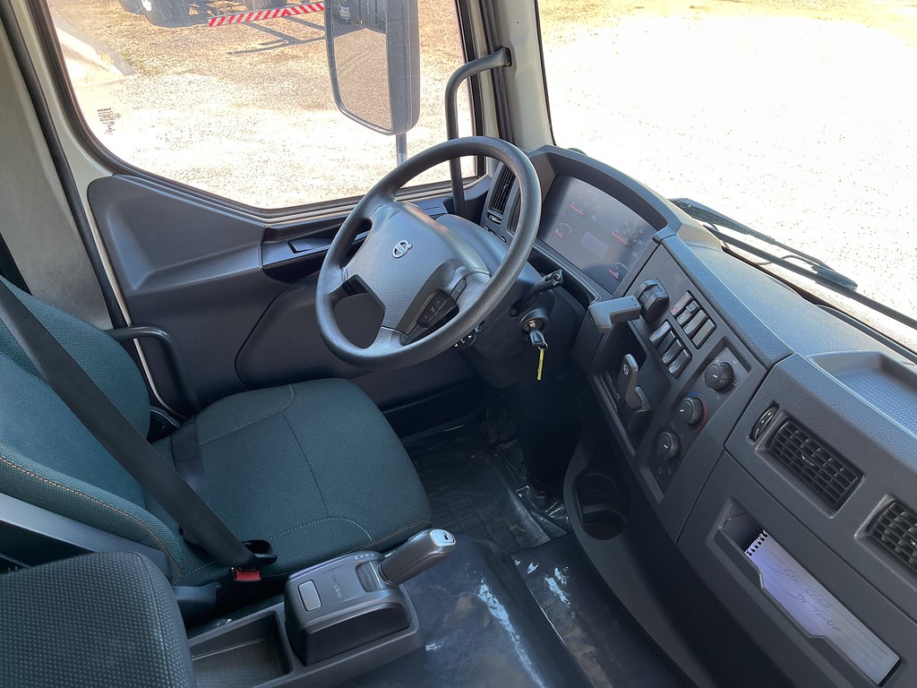 Caminhão VOLVO VM 330 Chassis ANO 2022 de Siqueira Caminhões em São Paulo
