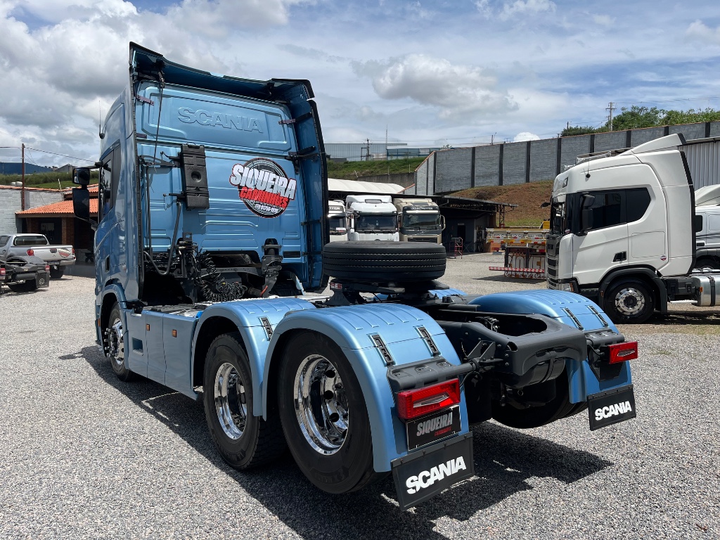 Caminhão SCANIA 460 Cavalo Mecânico ANO 2024 de Siqueira Caminhões em São Paulo