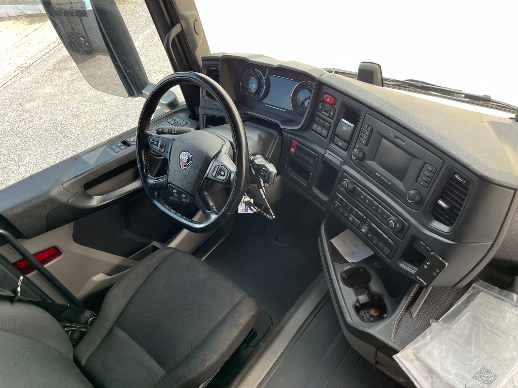 Caminhão SCANIA 460 Cavalo Mecânico ANO 2024 de Siqueira Caminhões em São Paulo