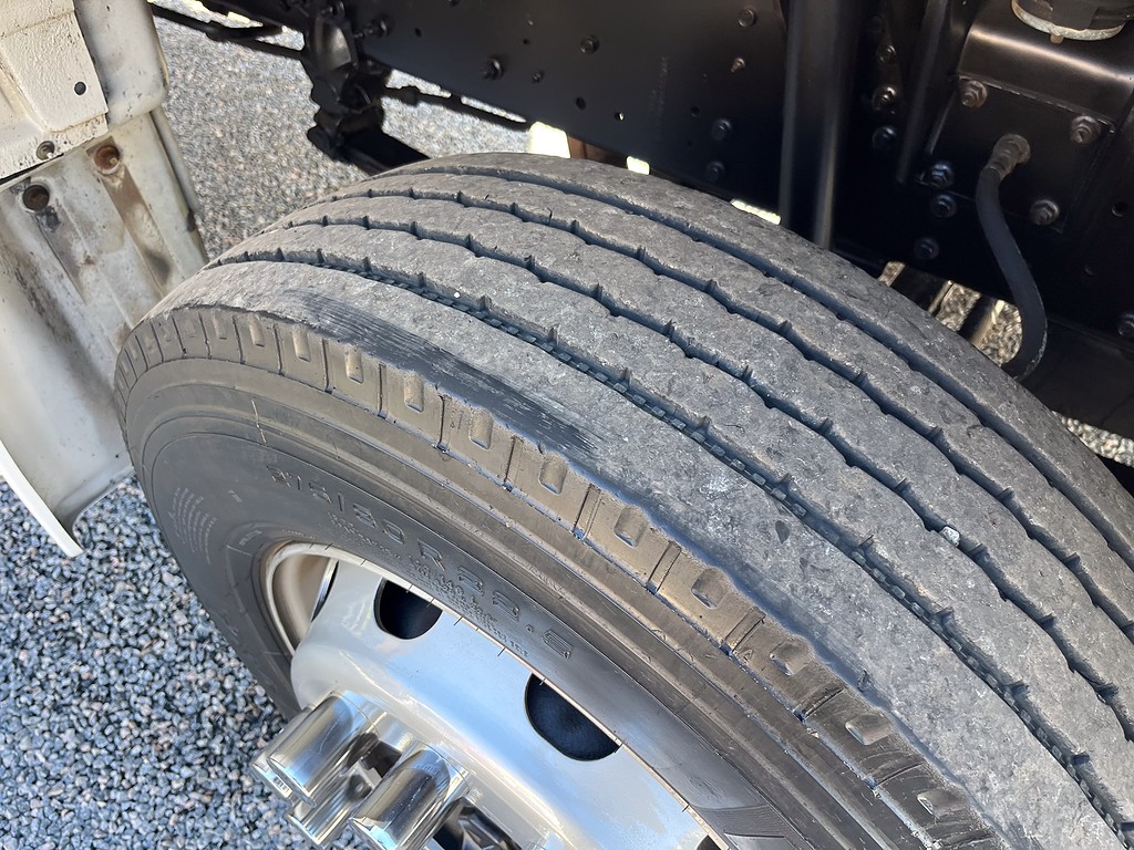 Caminhão MERCEDES BENZ MB 1620 Baú Sider ANO 2008 de Siqueira Caminhões em São Paulo