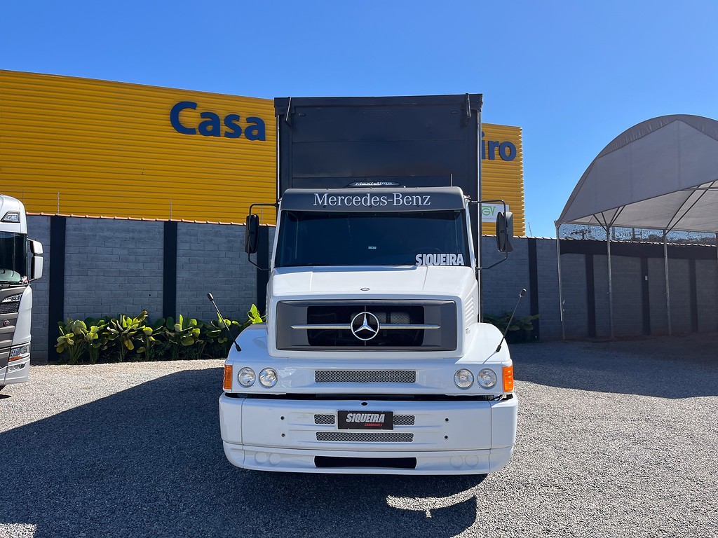 Caminhão MERCEDES BENZ MB 1620 Baú Sider ANO 2008 de Siqueira Caminhões em São Paulo