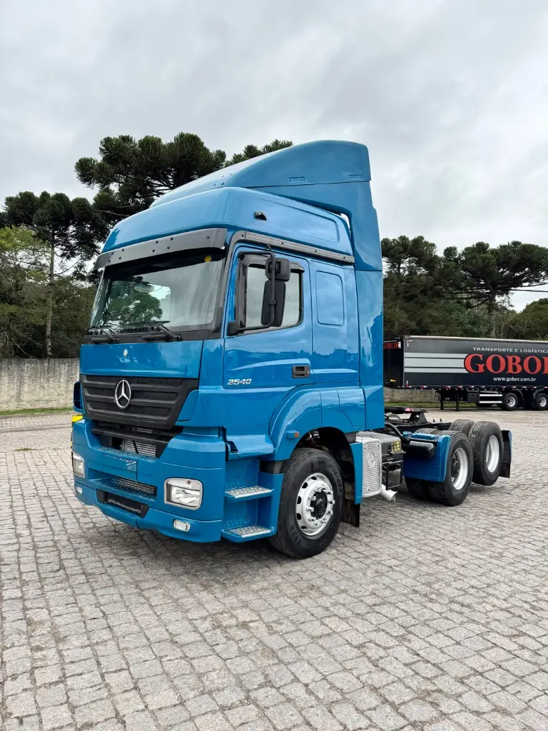 Caminhão MERCEDES BENZ MB 2540 Cavalo Mecânico ANO 2008 de Gobor Seminovos no Paraná