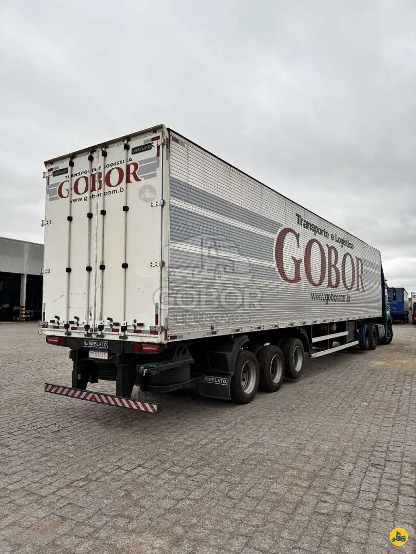 Carreta SEMI-REBOQUE BAU FURGAO Librelato ANO 2021 3 Eixos de Gobor Seminovos no Paraná
