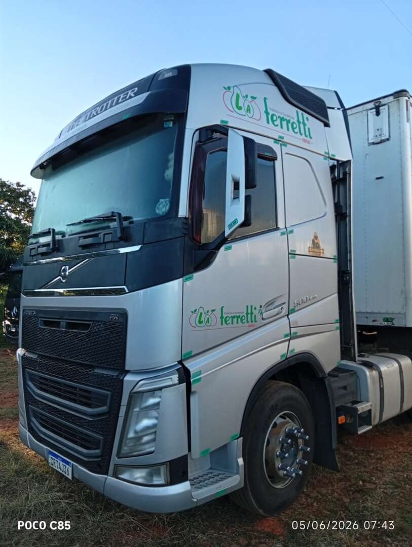 Caminhão VOLVO FH 500 Outras ANO 2020 de L.A. Ferretti LTDA em São Paulo