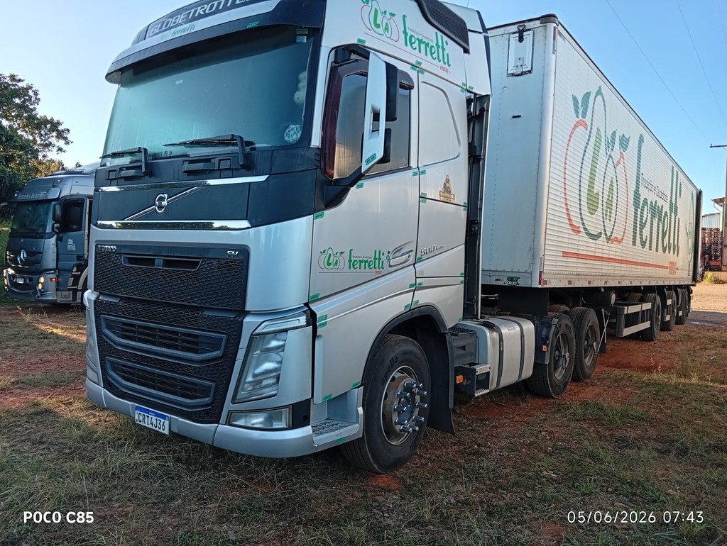Caminhão VOLVO FH 500 Outras ANO 2020 de L.A. Ferretti LTDA em São Paulo