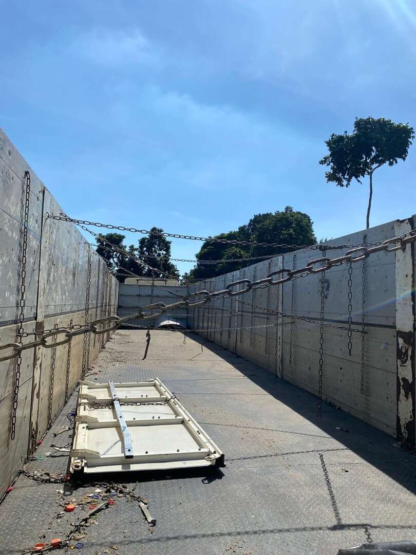 Carreta IMPLEMENTO CAMINHÃO CARROCERIA Randon ANO 2020 3 Eixos de L.A. Ferretti LTDA em São Paulo