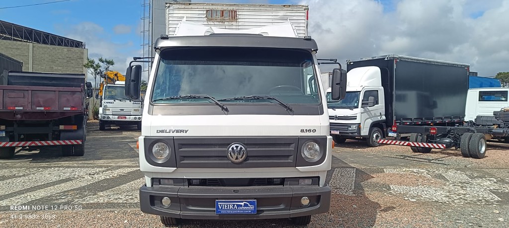Caminhão VOLKSWAGEN VW 8160 Baú Furgão ANO 2015 de Vieira Caminhões no Paraná