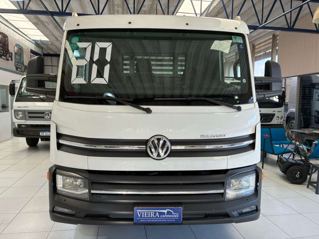 Caminhão VOLKSWAGEN VW 9170 Carroceria ANO 2020 de Vieira Caminhões no Paraná