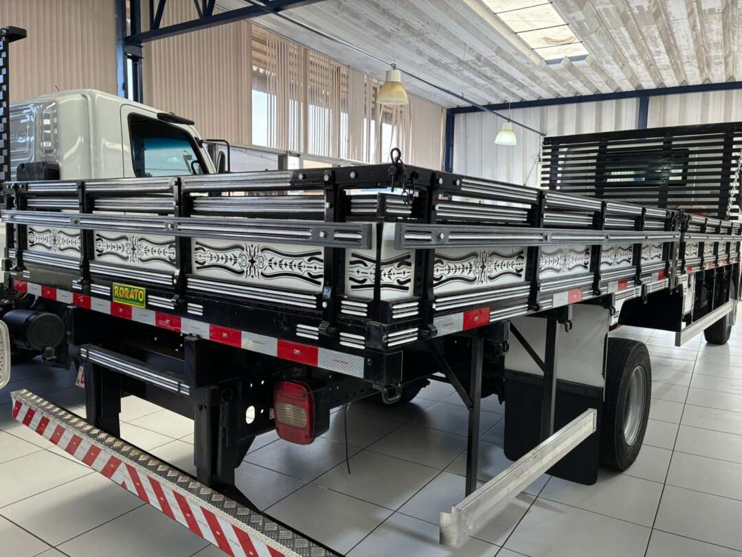 Caminhão VOLKSWAGEN VW 9170 Carroceria ANO 2020 de Vieira Caminhões no Paraná