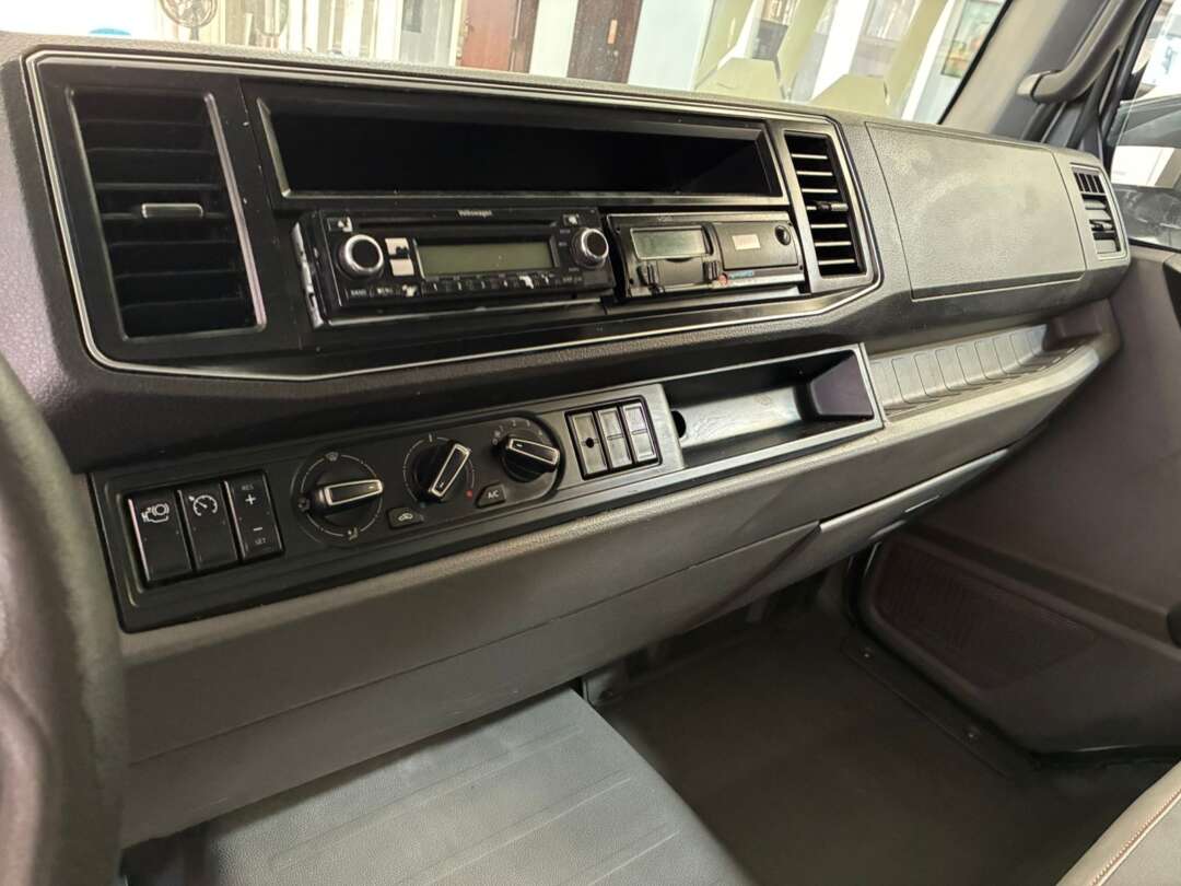 Caminhão VOLKSWAGEN VW 9170 Carroceria ANO 2020 de Vieira Caminhões no Paraná