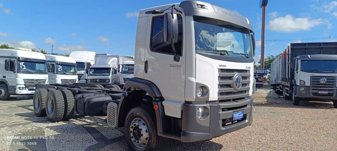 Caminhão VOLKSWAGEN VW 32360 Chassis ANO 2022 de Vieira Caminhões no Paraná